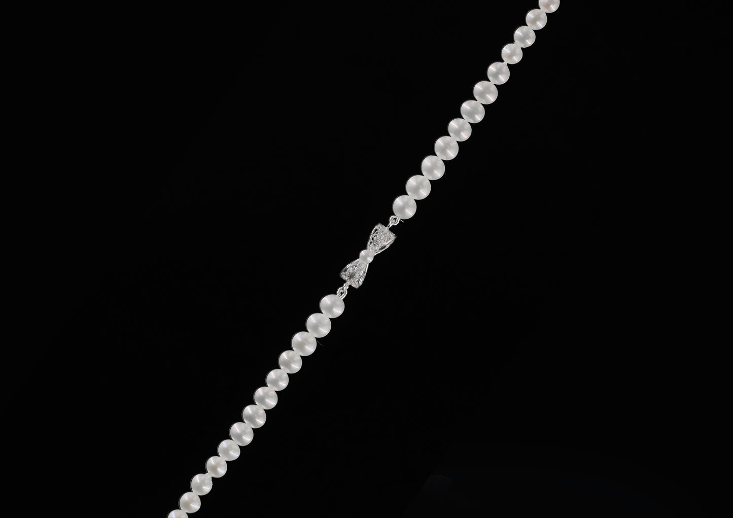 Ribbon Pearl Bracelet (Pearl Middle)